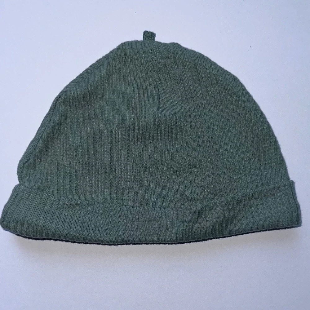 Carter's Baby Sage Green Ribbed 2 Pc Hat & Pant Set Size‎ 9mo